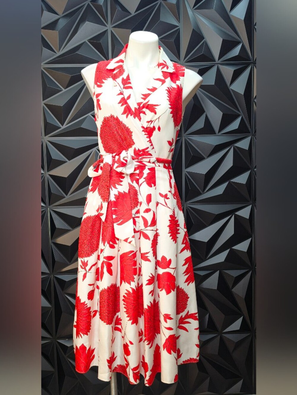Jessica Howard White Midi Dress with Red Floral Print